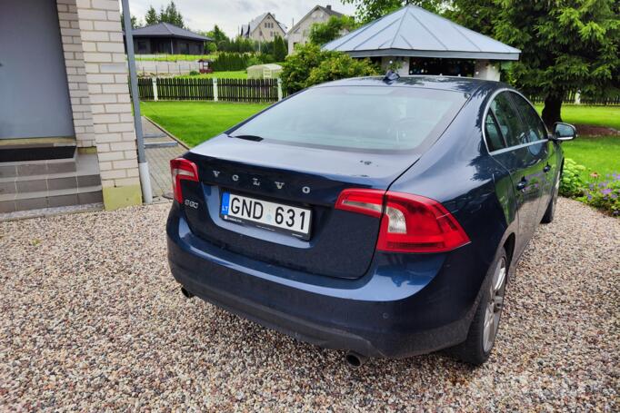 Volvo S60 2 generation Sedan