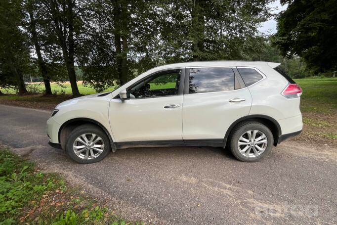 Nissan X-Trail T32 Crossover
