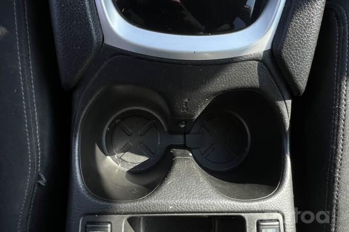 Nissan X-Trail T32 Crossover