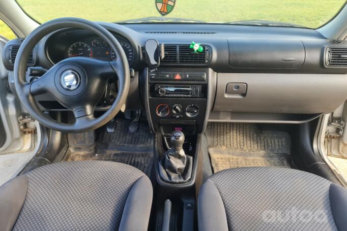 SEAT Leon 1 generation Hatchback
