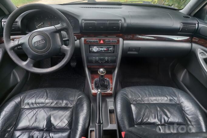 Audi A4 B5 [restyling] Sedan