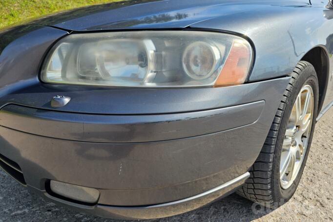 Volvo V70 2 generation [restyling] wagon 5-doors