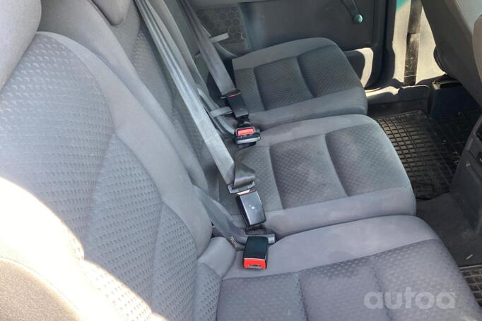 Volkswagen Touran 1 generation Minivan