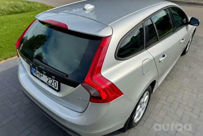 Volvo V60 1 generation [restyling] wagon 5-doors