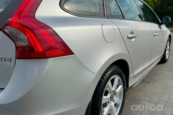 Volvo V60 1 generation [restyling] wagon 5-doors