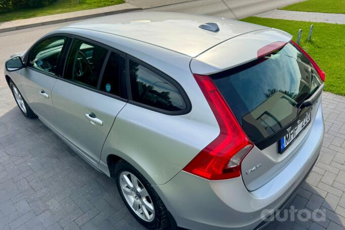 Volvo V60 1 generation [restyling] wagon 5-doors