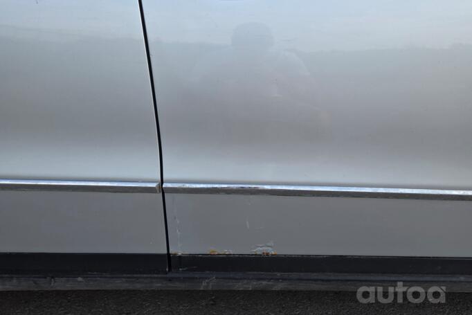 Volkswagen Passat B6 Sedan 4-doors