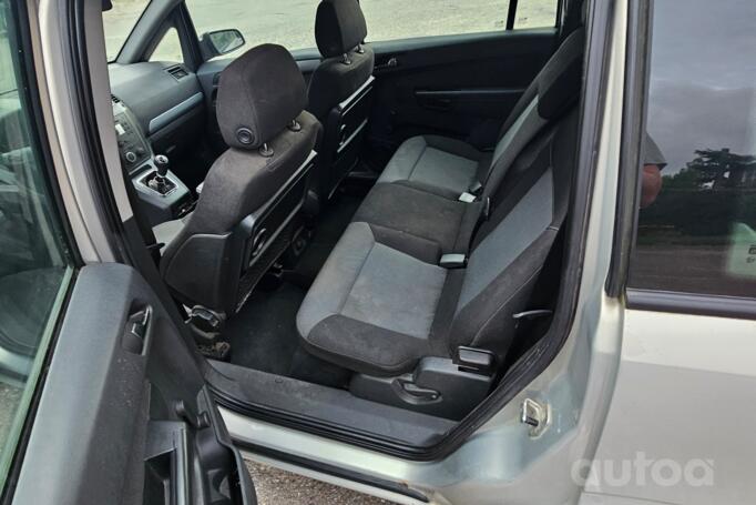 Opel Zafira B Minivan 5-doors