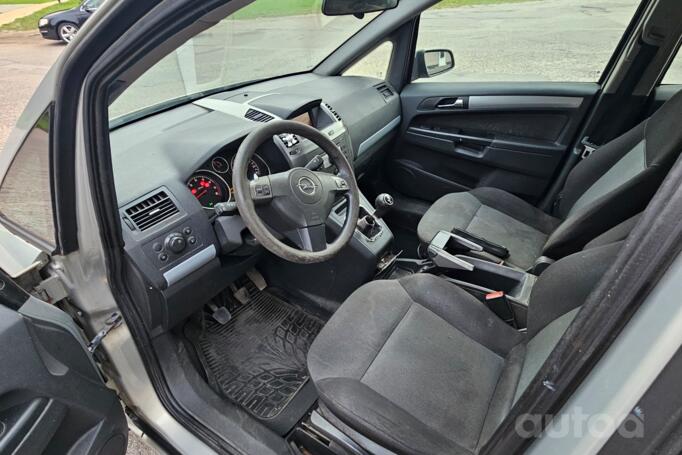 Opel Zafira B Minivan 5-doors