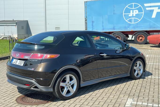 Honda Civic 8 generation Type-S hatchback 3-doors
