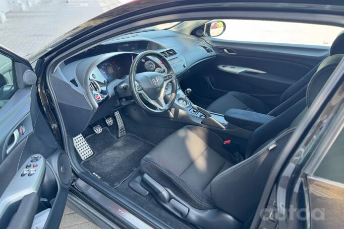 Honda Civic 8 generation Type-S hatchback 3-doors