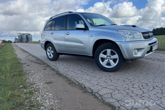 Toyota RAV 4 2 generation (XA20)