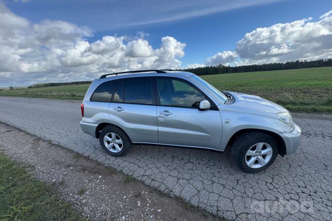 Toyota RAV 4 2 generation (XA20)