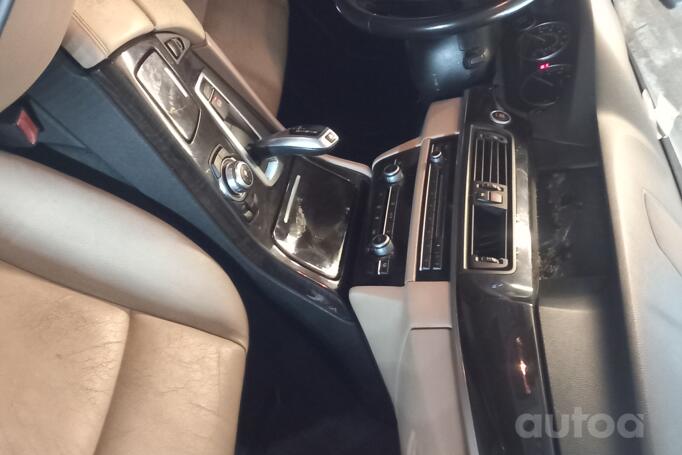 BMW 5 Series F07/F10/F11 Sedan