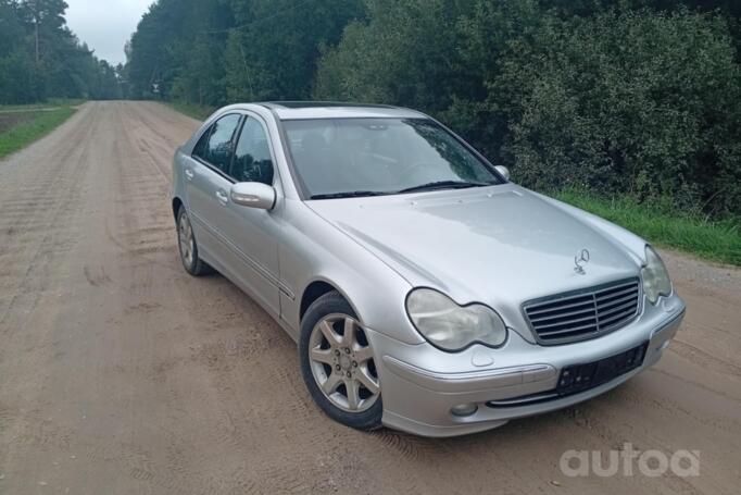 Mercedes-Benz C-Class W203/S203/CL203 Sedan