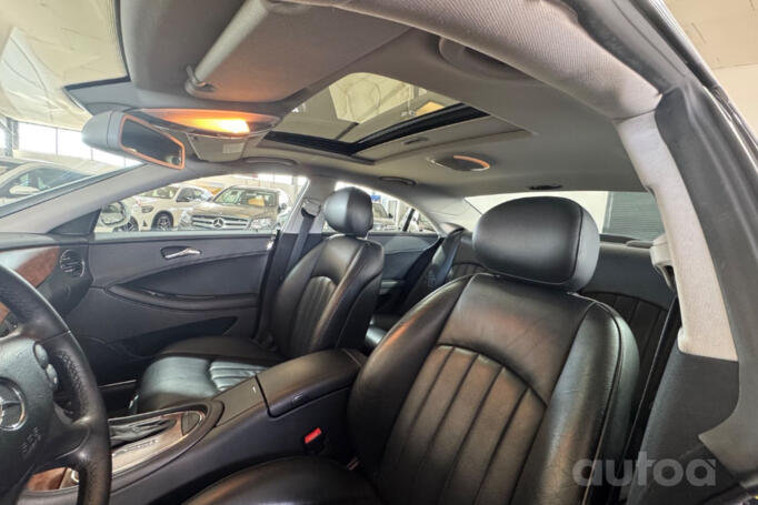Mercedes-Benz CLS-Class C219 Sedan