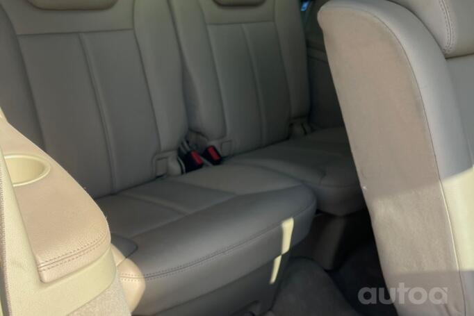 Mercedes-Benz GL-Class X164 SUV