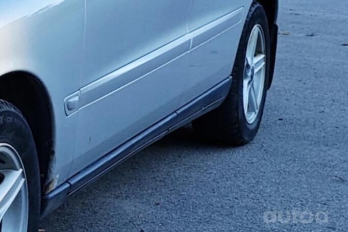 Volvo V70 2 generation [restyling] R wagon 5-doors
