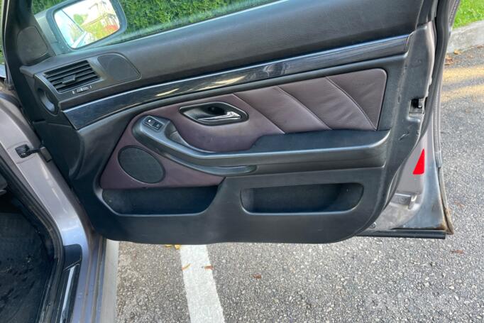 BMW 5 Series E39 Sedan 4-doors
