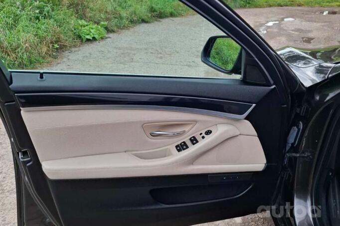 BMW 5 Series F07/F10/F11 Sedan