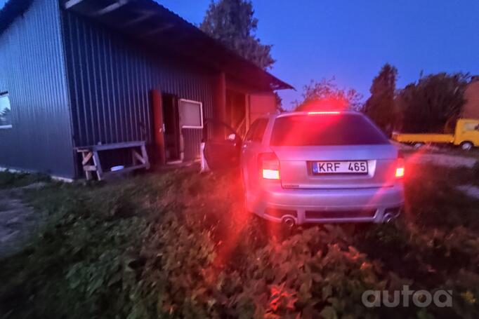 Audi A4 B6 Avant wagon 5-doors