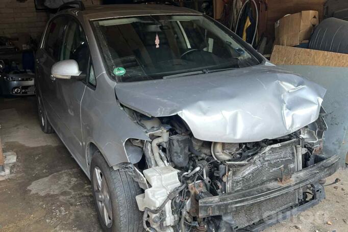 Volkswagen Golf Plus 1 generation