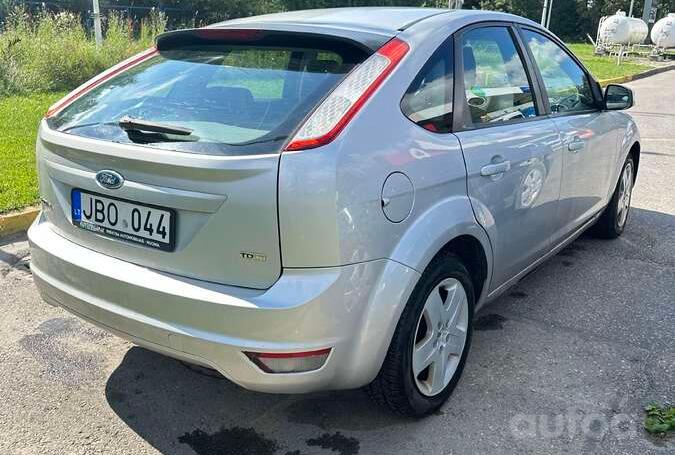 Ford Focus 2 generation Hatchback 5-doors