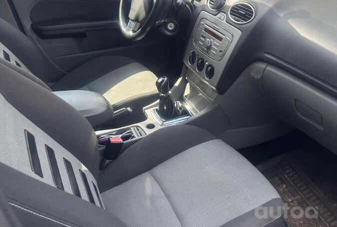 Ford Focus 2 generation Hatchback 5-doors