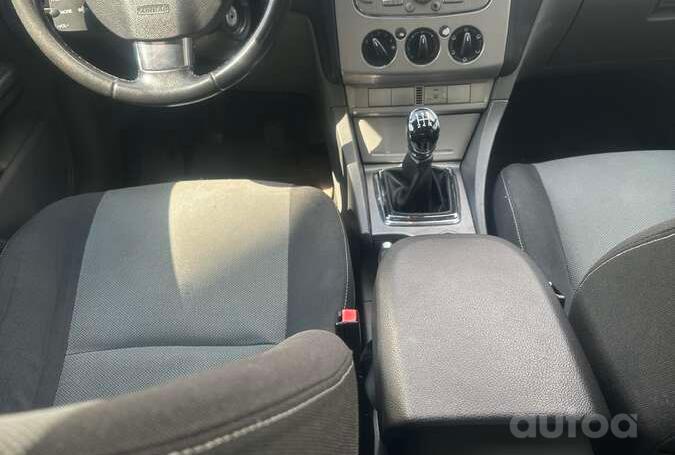 Ford Focus 2 generation Hatchback 5-doors