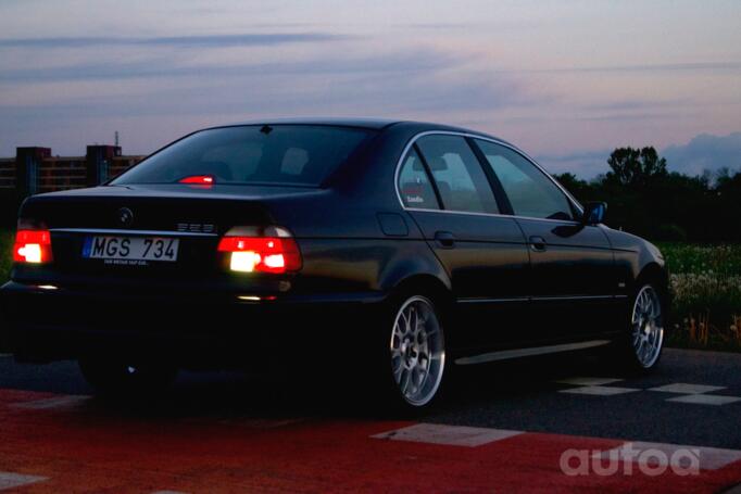 BMW 5 Series E39 Sedan 4-doors