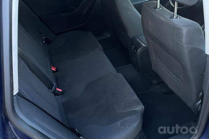 Volkswagen Passat B6 wagon 5-doors