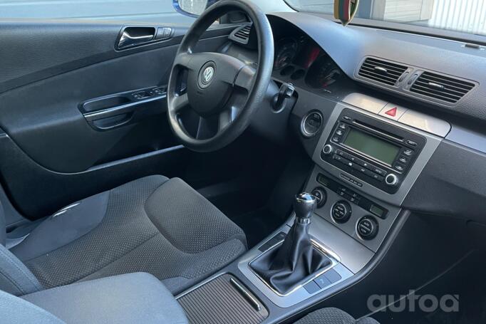 Volkswagen Passat B6 wagon 5-doors