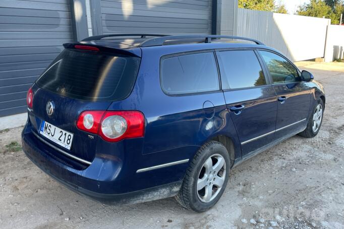 Volkswagen Passat B6 wagon 5-doors