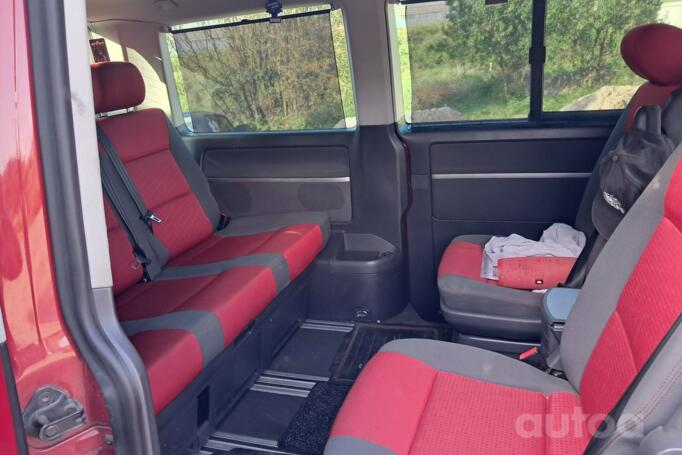 Volkswagen Multivan T5 Minivan
