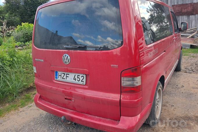 Volkswagen Multivan T5 Minivan