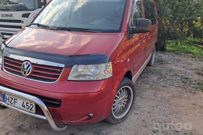 Volkswagen Multivan T5 Minivan