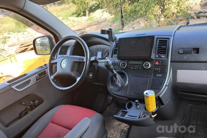 Volkswagen Multivan T5 Minivan