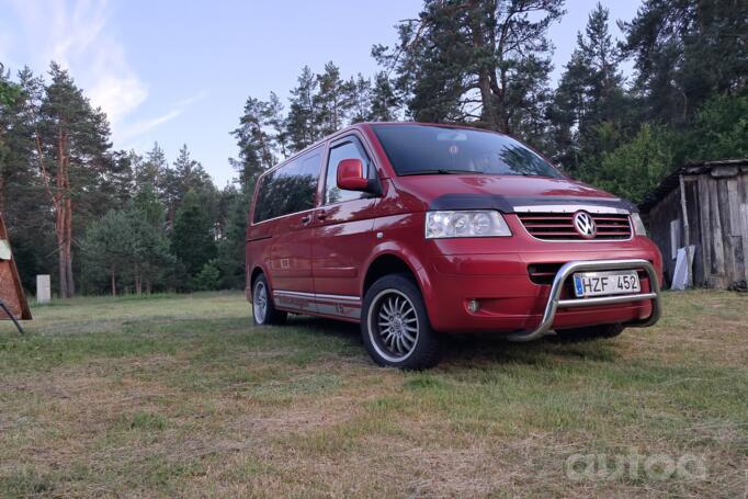 Volkswagen Multivan T5 Minivan