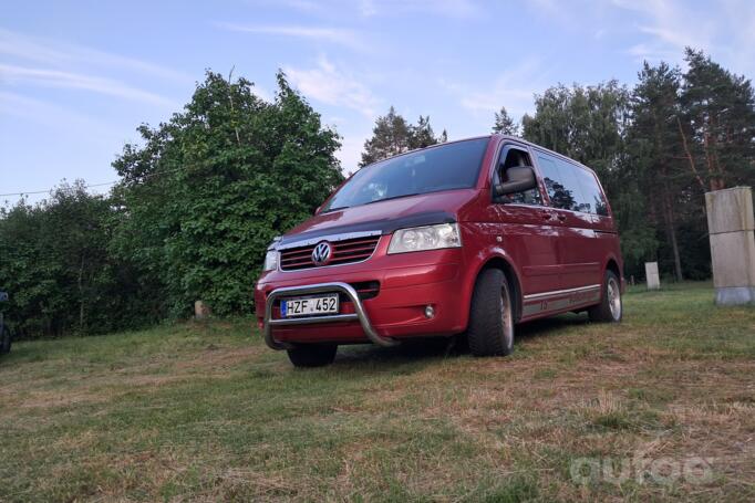 Volkswagen Multivan T5 Minivan