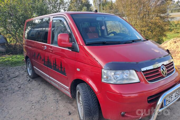 Volkswagen Multivan T5 Minivan
