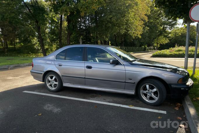 BMW 5 Series E39 Sedan 4-doors