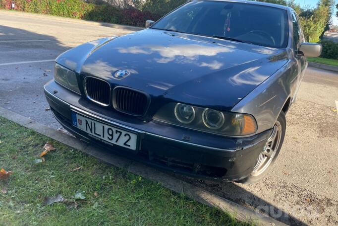 BMW 5 Series E39 Sedan 4-doors