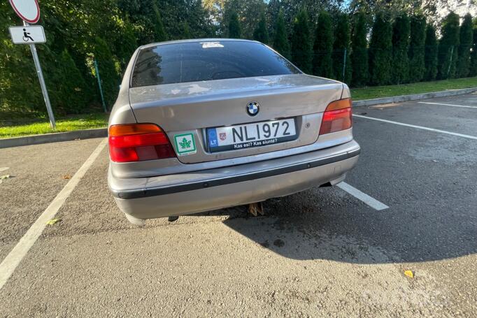 BMW 5 Series E39 Sedan 4-doors