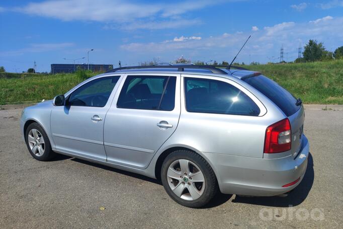 Skoda Octavia 2 generation [restyling] Combi wagon 5-doors