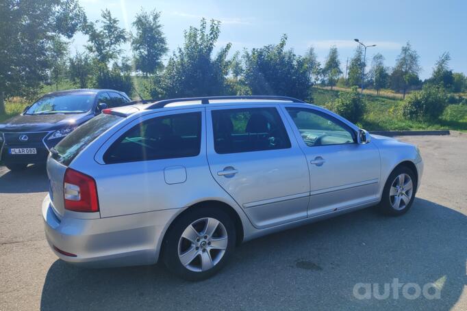 Skoda Octavia 2 generation [restyling] Combi wagon 5-doors