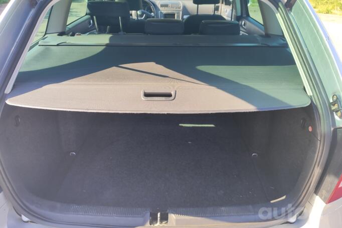 Skoda Octavia 2 generation [restyling] Combi wagon 5-doors