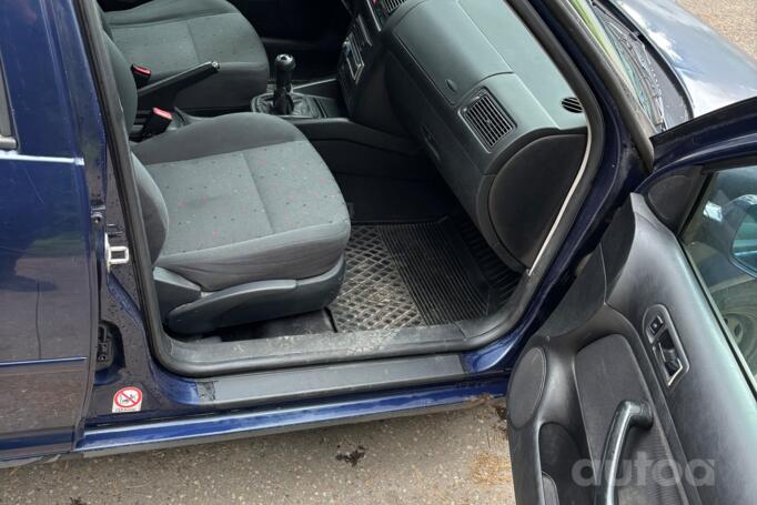 Volkswagen Golf 4 generation Hatchback 5-doors