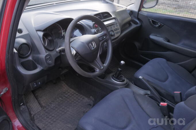Honda Jazz 2 generation [restyling] Hatchback 5-doors