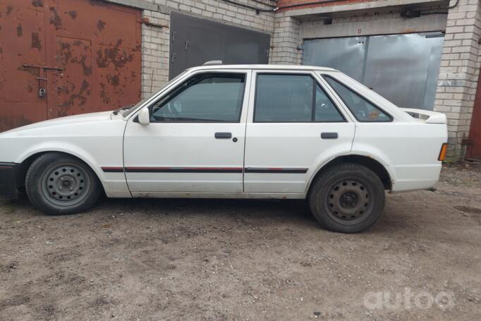 Ford Escort 4 generation Hatchback 5-doors