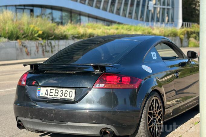 Audi TT 8J Coupe